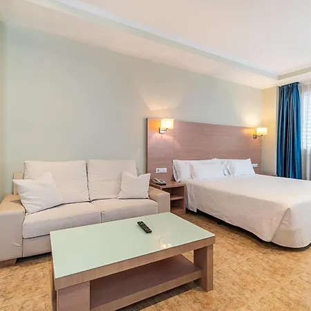 Alba Hotel 3*